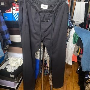 Fear of God sweats M